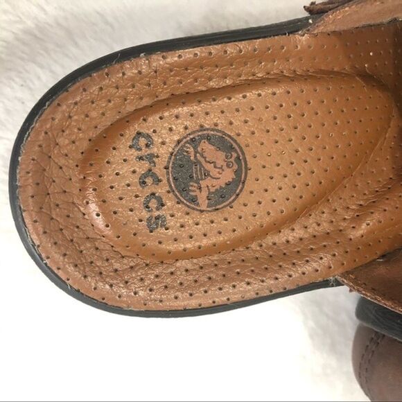 Crocs Brown Leather Slides Clogs Size 8 Y2K Cottagecore Gorpcore Comfort - Picture 5 of 7